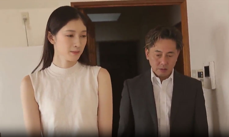 江疏影-将升职的老公灌醉之后与他的上司在自己家中偷情